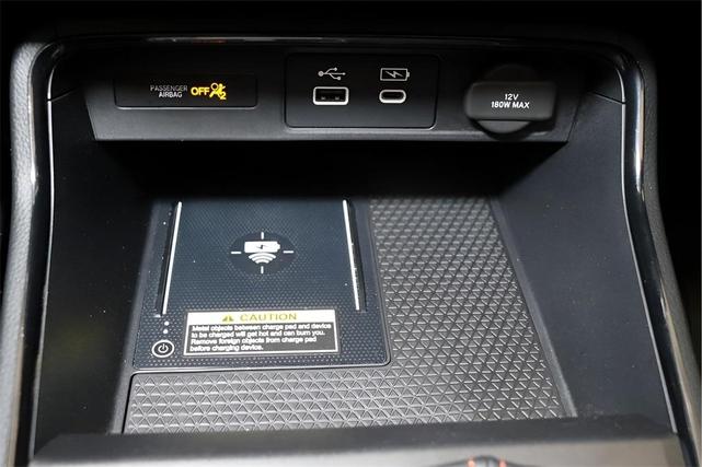 Photo of 2023 Urban Gray Pearl Honda CR-V Hybrid