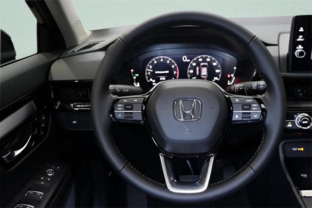 Photo of 2026 Platinum White Pearl Honda CR-V