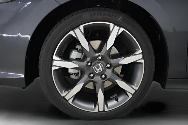 Photo of 2026 Meteorite Gray Metallic Honda Civic Hybrid