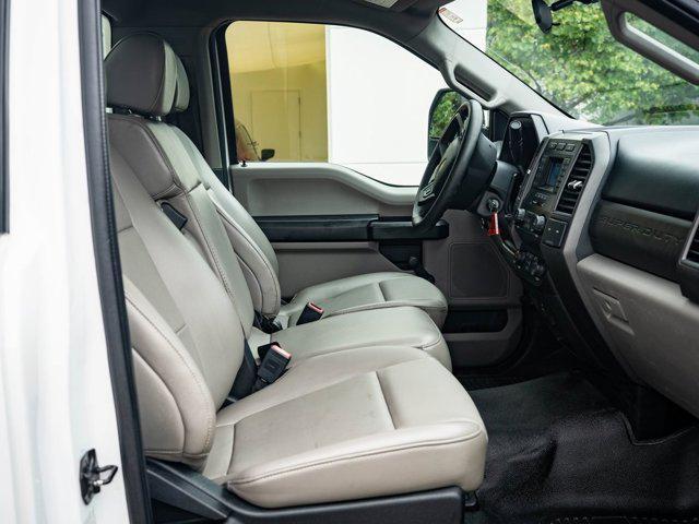 Photo of 2020 Oxford White Ford F-450
