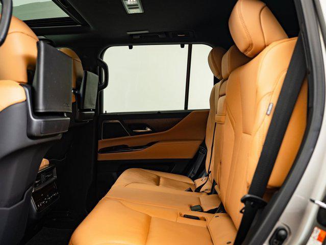 Photo of 2023 Atomic Lexus LX 600