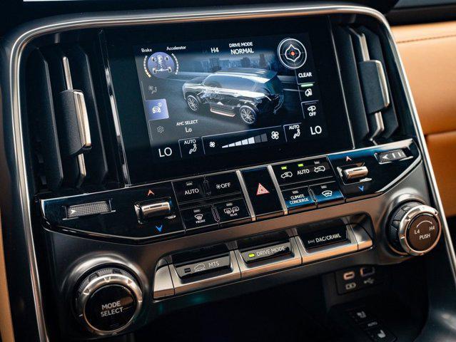 Photo of 2023 Atomic Lexus LX 600