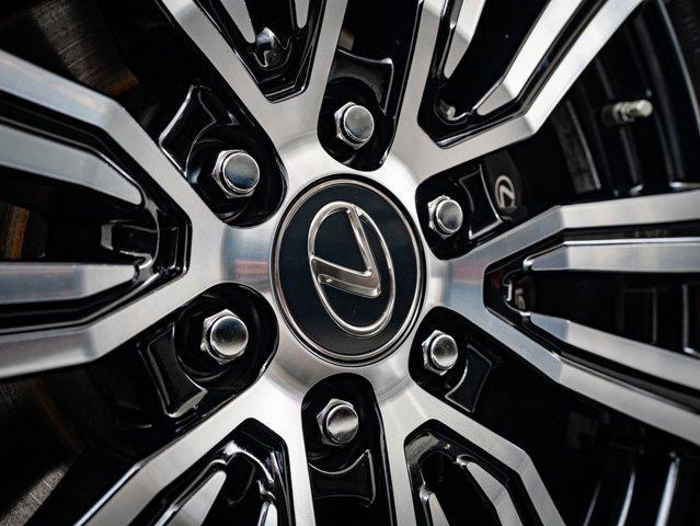 Photo of 2023 Atomic Lexus LX 600