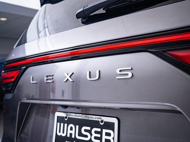 Photo of 2022 Manganese Luster Lexus LX 600