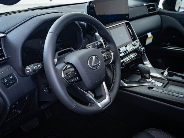2025 Lexus LX photo 19