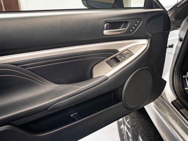 Photo of 2016 Silver Lining Metallic Lexus RC 350