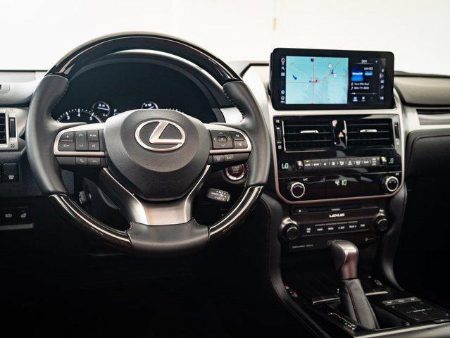 Photo of 2023 Eminent White Pearl Lexus GX 460