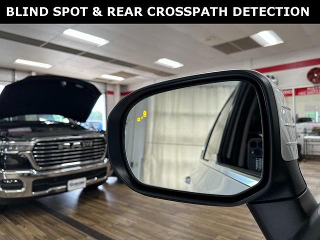 Photo of 2020 Snow White Pearl Kia Telluride