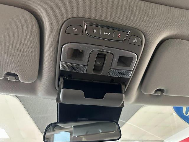 Photo of 2020 Snow White Pearl Kia Telluride