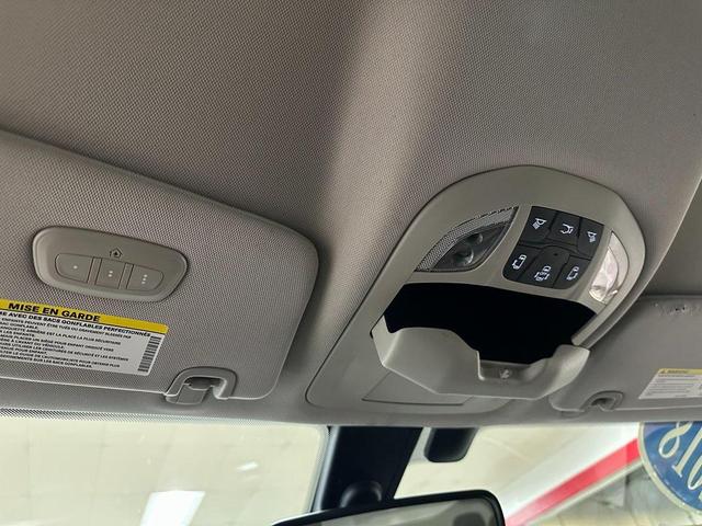 Photo of 2018 Billet Silver Metallic Clearcoat Chrysler Pacifica