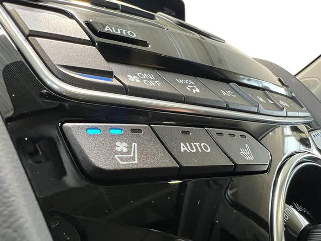 Photo of 2025 Solar Silver Metallic Acura RDX