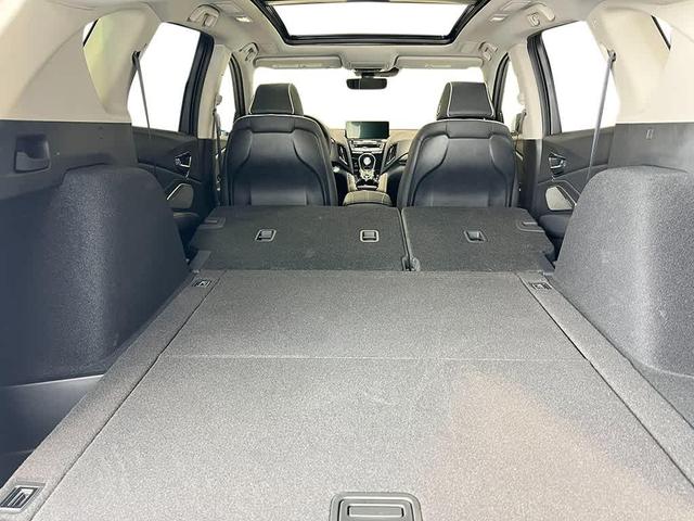 Photo of 2025 Solar Silver Metallic Acura RDX
