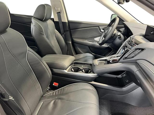 Photo of 2025 Solar Silver Metallic Acura RDX
