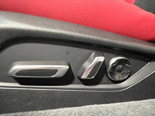 Photo of 2025 Platinum White Pearl Acura TLX