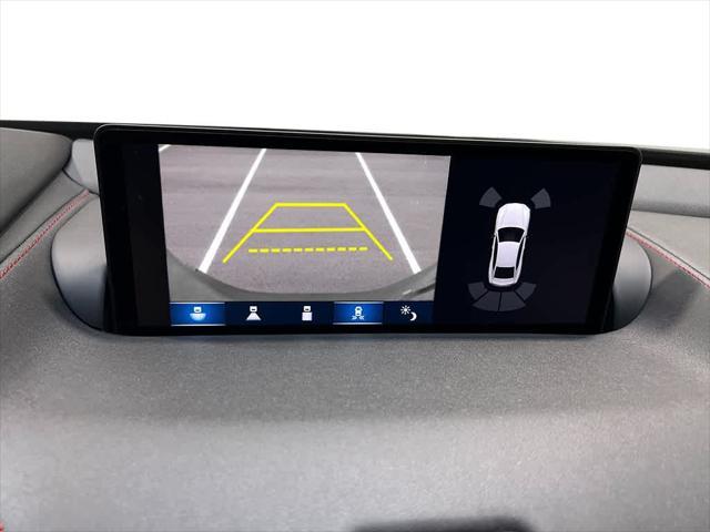 Photo of 2025 Platinum White Pearl Acura TLX