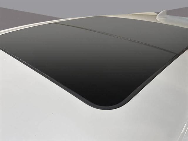 Photo of 2025 Platinum White Pearl Acura ADX