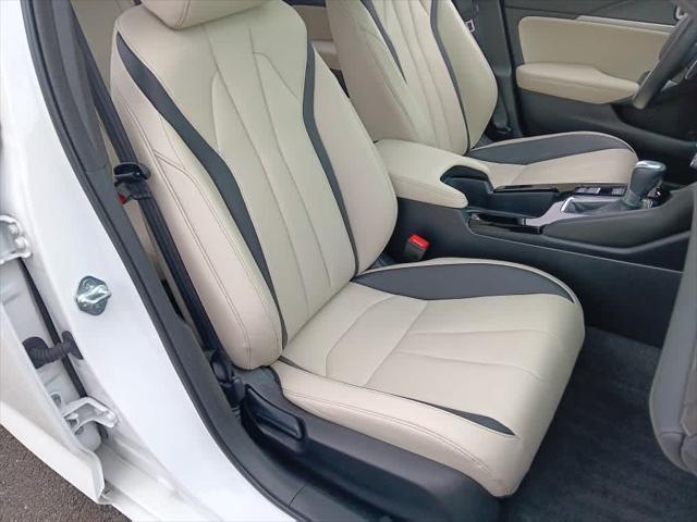 Photo of 2023 Platinum White Pearl Acura Integra