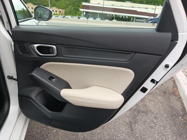 Photo of 2023 Platinum White Pearl Acura Integra