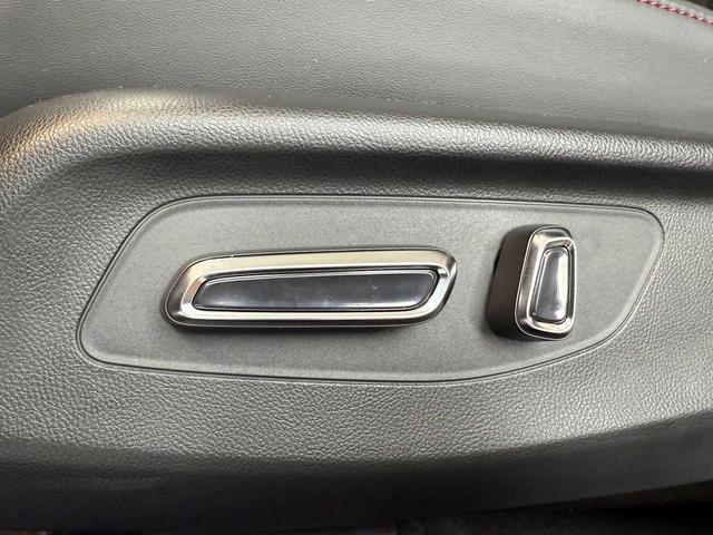Photo of 2025 Crystal Black Pearl Acura ADX