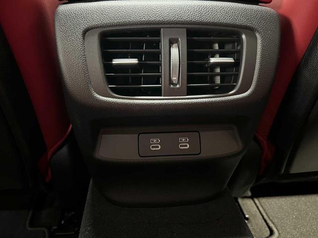 Photo of 2025 Platinum White Pearl Acura TLX
