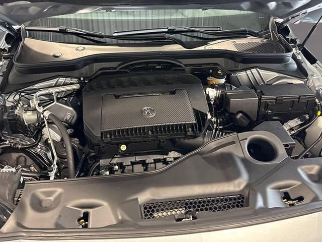 Photo of 2026 Solar Silver Metallic Acura MDX