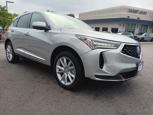 Photo of 2023 Lunar Silver Metallic Acura RDX