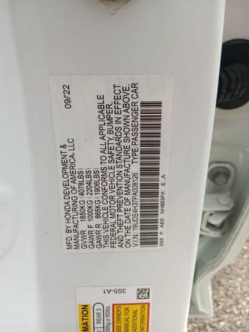 Photo of 2023 Platinum White Pearl Acura Integra