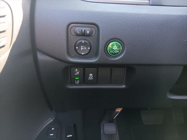 Photo of 2022 Sonic Gray Pearl Honda Pilot