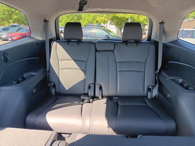 Photo of 2022 Sonic Gray Pearl Honda Pilot