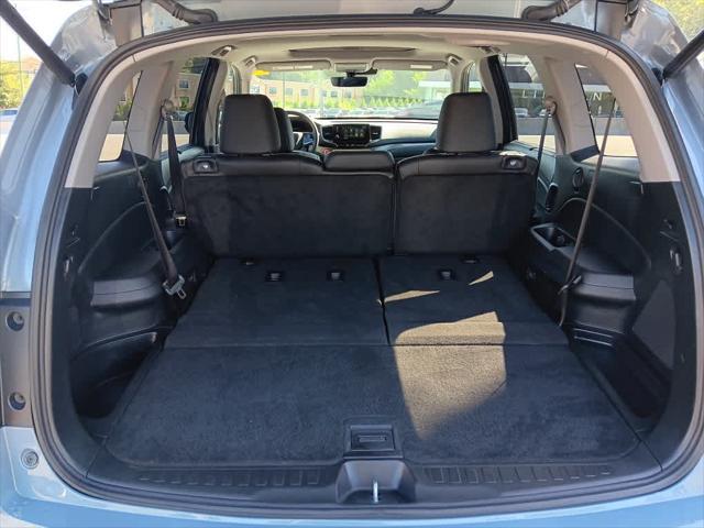 Photo of 2022 Sonic Gray Pearl Honda Pilot