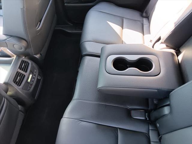 Photo of 2022 Sonic Gray Pearl Honda Pilot