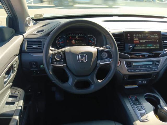 Photo of 2022 Sonic Gray Pearl Honda Pilot
