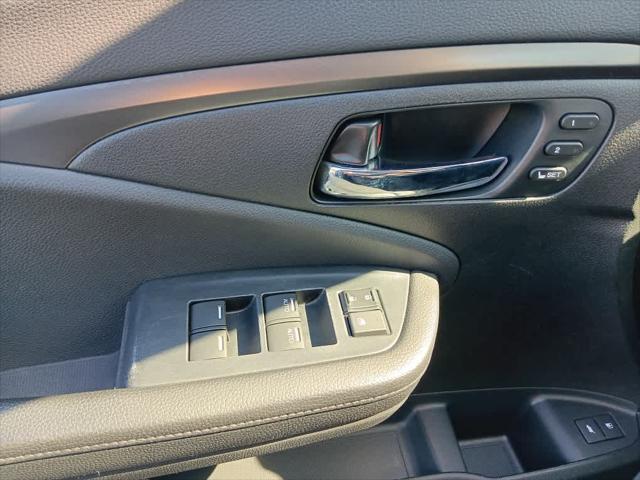 Photo of 2022 Sonic Gray Pearl Honda Pilot