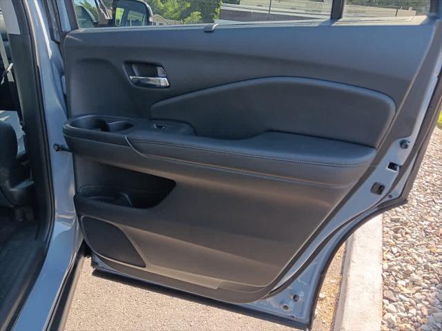 Photo of 2022 Sonic Gray Pearl Honda Pilot