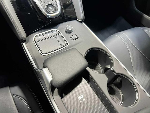 Photo of 2025 Majestic Black Pearl Acura TLX