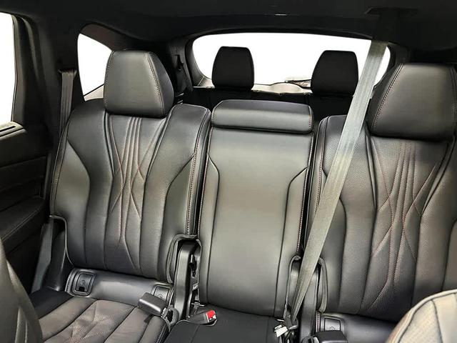 Photo of 2026 Platinum White Pearl Acura MDX
