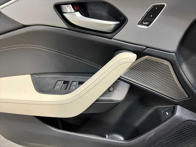 Photo of 2025 Apex Blue Pearl Acura TLX