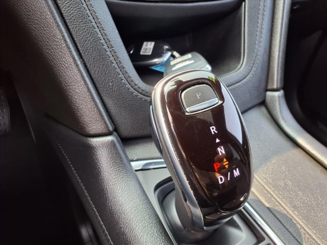 Photo of 2022 Stellar Black Metallic Gb8 Cadillac XT5