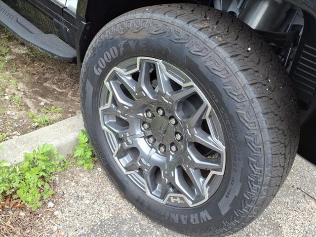 Photo of 2025 Interstellar Wh GMC HUMMER EV SUV
