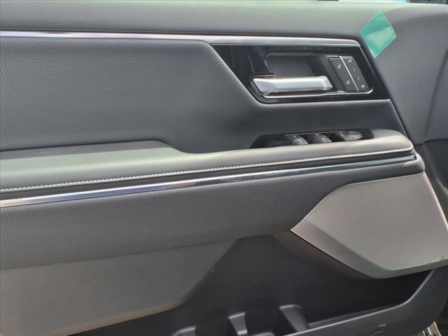 Photo of 2025 Meteor Mettalic GMC Sierra EV