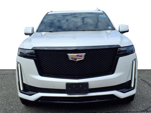 Photo of 2022 Crystal White Tricoat G1w Cadillac Escalade ESV