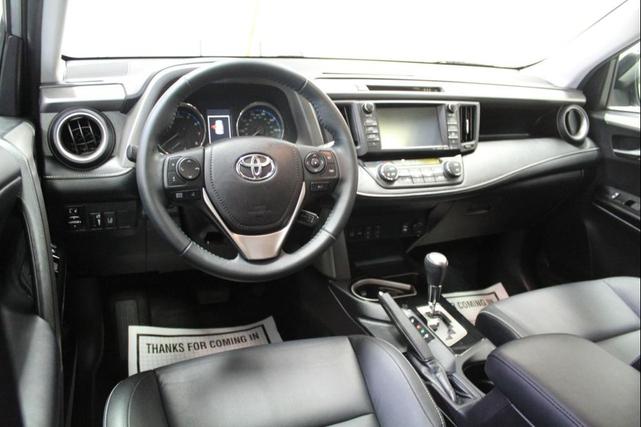 Photo of 2017 Silver Sky Metallic Toyota RAV4