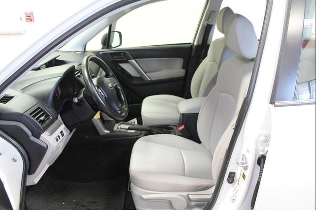 Photo of 2015 Satin White Pearl Subaru Forester