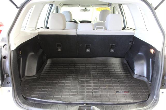 Photo of 2015 Satin White Pearl Subaru Forester