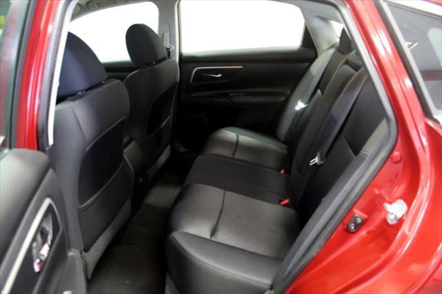 Photo of 2017 Maroon Nissan Altima