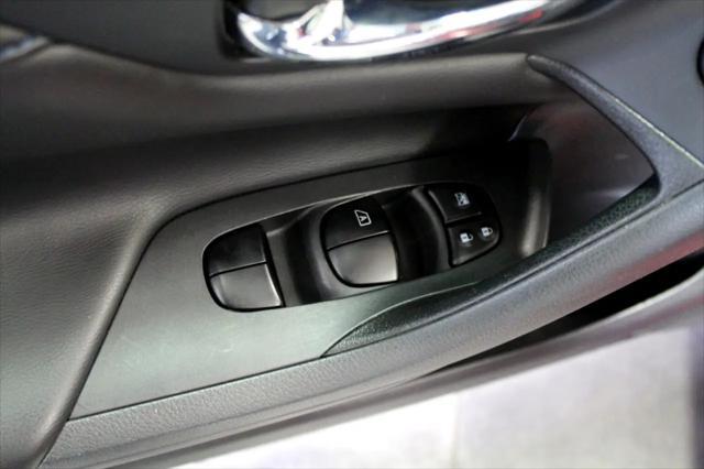 Photo of 2017 Maroon Nissan Altima