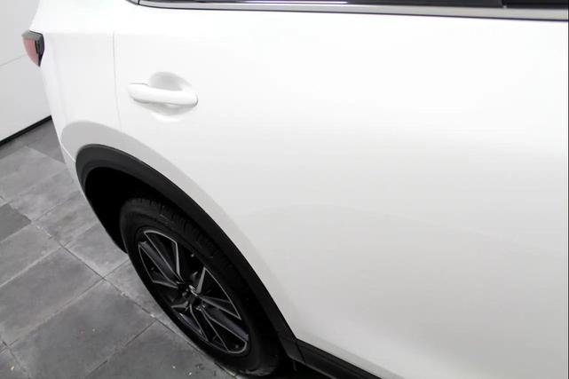 Photo of 2018 Pearl White Mazda CX-5