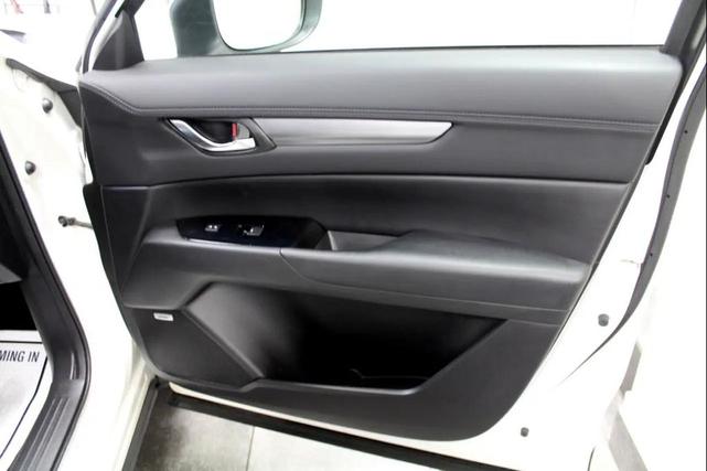 Photo of 2018 Pearl White Mazda CX-5