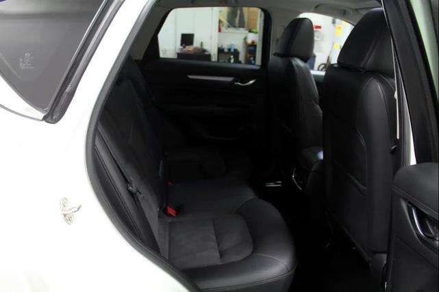 Photo of 2018 Pearl White Mazda CX-5