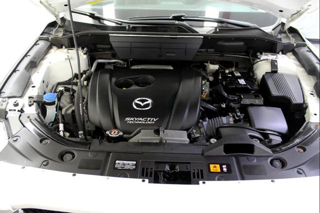Photo of 2018 Pearl White Mazda CX-5